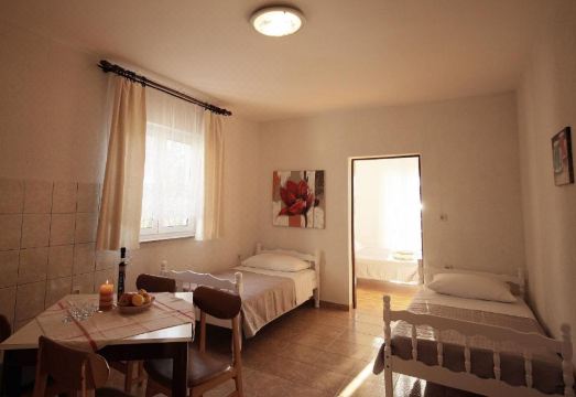 Villa Marijana-Direktno na MoruHotel Overview