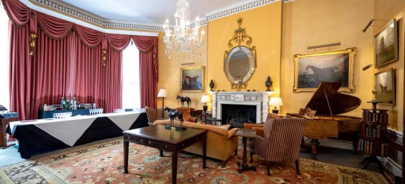 赛马俱乐部客房酒店(Cbh Jockey Club Rooms)图片