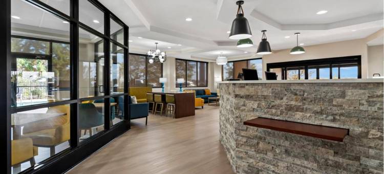 奥古斯塔河岸舒适套房酒店(Comfort Suites Augusta Riverwatch)图片