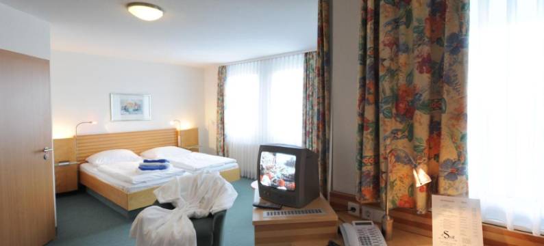 考讷兰德酒店(Landhotel Gasthof Krone)图片