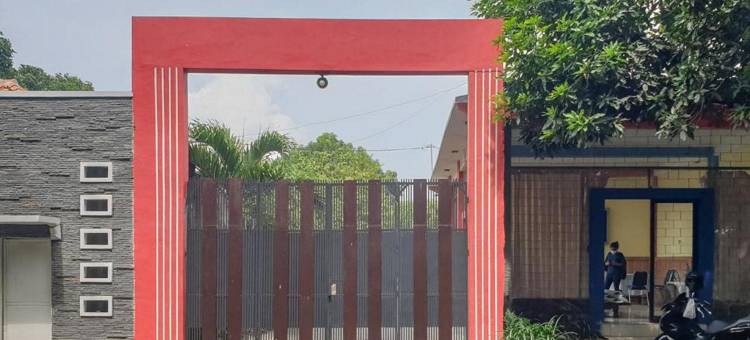 Bromo 22 Homestay Syariah Near Terminal Bayuangga Probolinggo Mitra RedDoorz图片