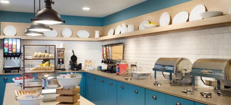 劳伦斯丽怡酒店(Country Inn & Suites by Radisson, Lawrence, KS)图片