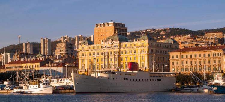 码头水上旅馆(Botel Marina)图片
