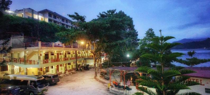 巴拉巴特潘杜湖畔酒店(Pandu Lakeside Hotel Parapat)图片
