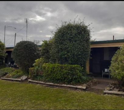 松林避风港汽车旅馆(Pinehaven Motel)图片