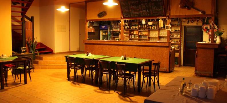 Malbenka - Chata na skale Pod Hradem Kokorin图片