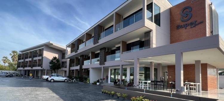 超级高速公路酒店(Super Highway Hotel)图片