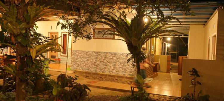 法雷尔家庭旅馆(Farel Homestay Kawahijen)图片