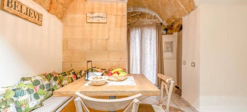 Cozy house in the old city图片