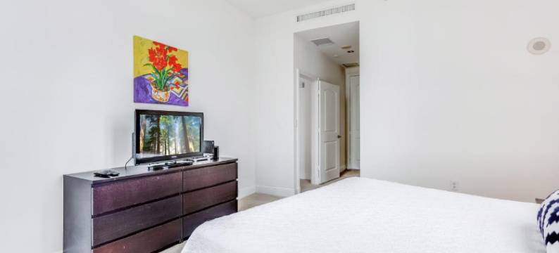 达德兰塔迈阿密假日公寓式酒店(Dadeland Towers by Miami Vacations)图片