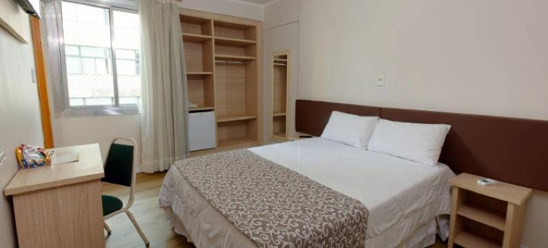 菲尼克斯良好度假屋酒店(Fênix Hotel BOM Retiro)图片