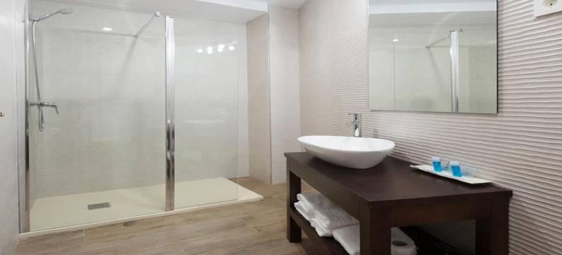 新蒙特菲涂尔酒店(Nuevo Monteftur)图片