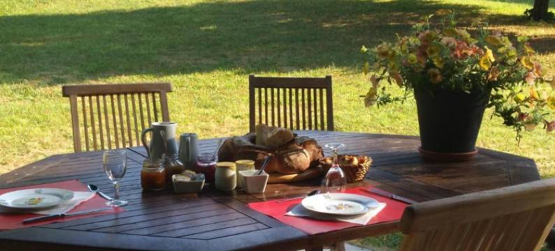 索默迪耶于埃区旅馆酒店(Lodge Hôtel de Sommedieue Verdun)图片