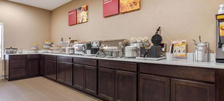 奥马哈东-康瑟尔崖舒适套房酒店(Comfort Suites Omaha East-Council Bluffs)图片