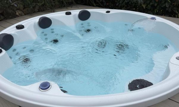 Ca' du Ale Hotel Overview