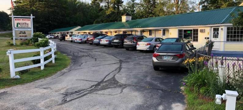 惠提尔山汽车旅馆(Mount Whittier Motel)图片