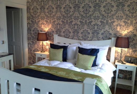 Bruach Lodge Hotel Overview