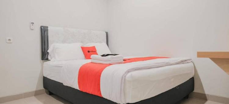 红多兹普拉斯酒店-近苏加诺哈达机场皇冠公园(RedDoorz Plus Near Soekarno Hatta Airport Taman Mahkota)图片