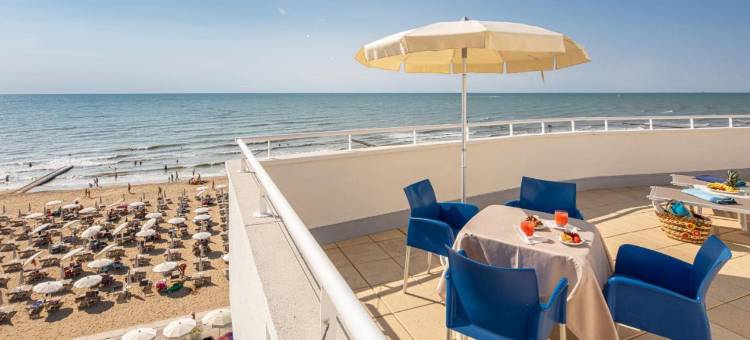 康多尔酒店(Hotel Condor)图片