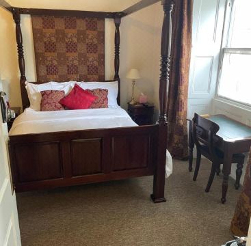 Corncroft Guest House Hotel Overview