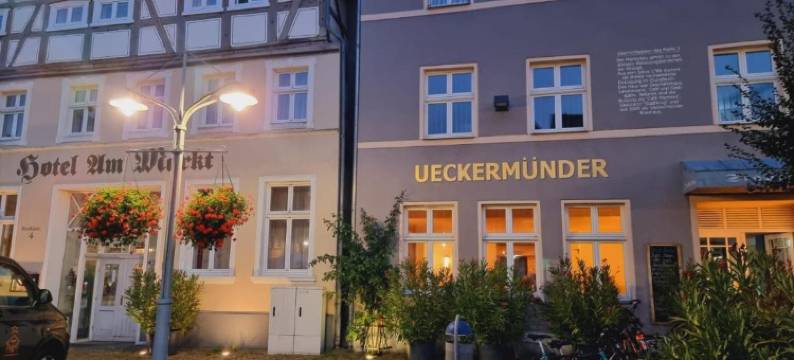阿蒙市场及啤酒屋斯特库酒店(Hotel Am Markt & Brauhaus Stadtkrug)图片