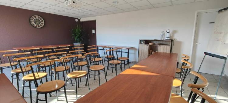 Cit'Hotel餐厅保龄球米洛(Cit'Hotel Restaurant du Bowling de Millau)图片