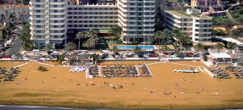 巴约迪洛公寓酒店(Hotel Apartamentos Bajondillo)图片