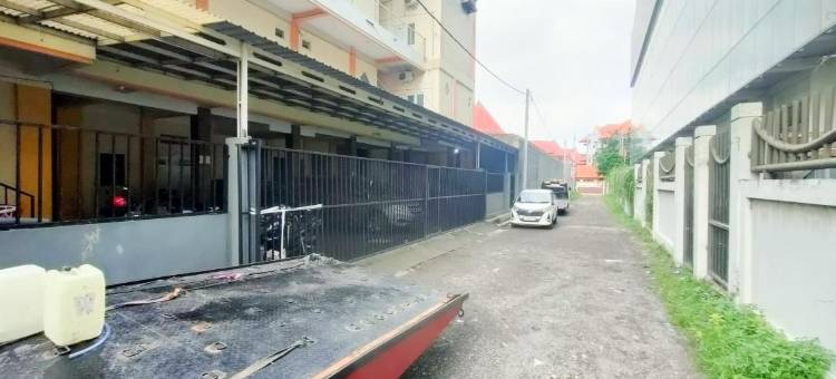 红门酒店-近泗水明日之城购物中心(RedDoorz Near City of Tomorrow Mall Surabaya)图片