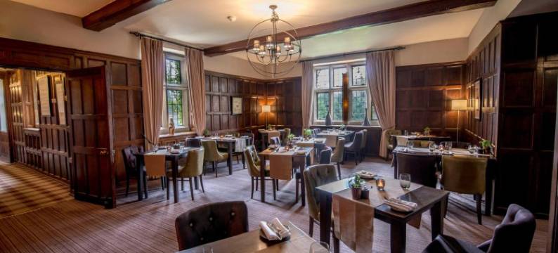 斯通豪斯苑酒店(Stonehouse Court Hotel - A Bespoke Hotel)图片