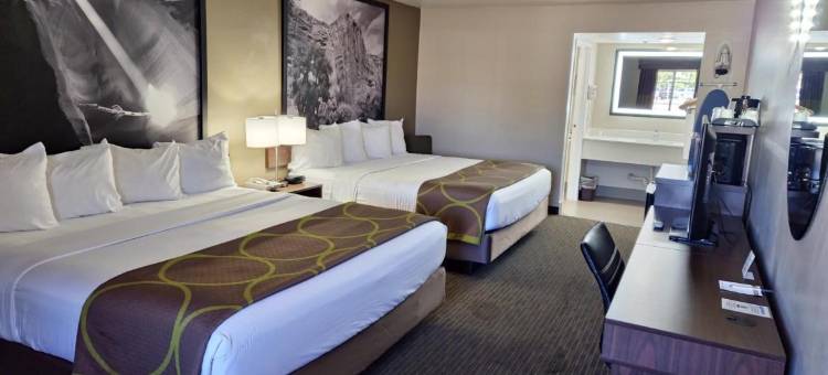 威肯伯格速8酒店(Super 8 by Wyndham Wickenburg AZ)图片
