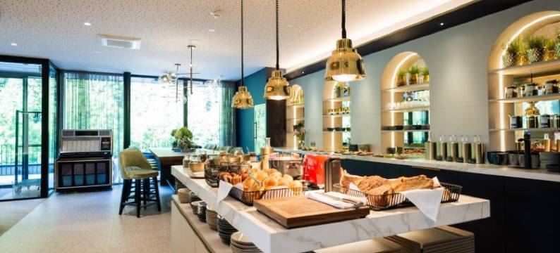 Goldstück - 限成人(Goldstück - Adults Only)图片