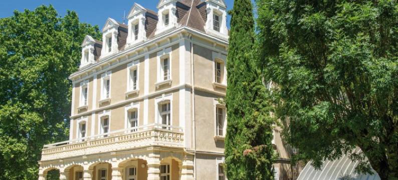 拉瓦尔城堡蓝色区域俱乐部度假村(Club Vacances Bleues Domaine de Château Laval)图片