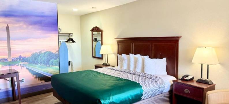 阿灵顿/福尔斯彻奇总督府酒店(Governor House Inn Arlington/Falls Church)图片