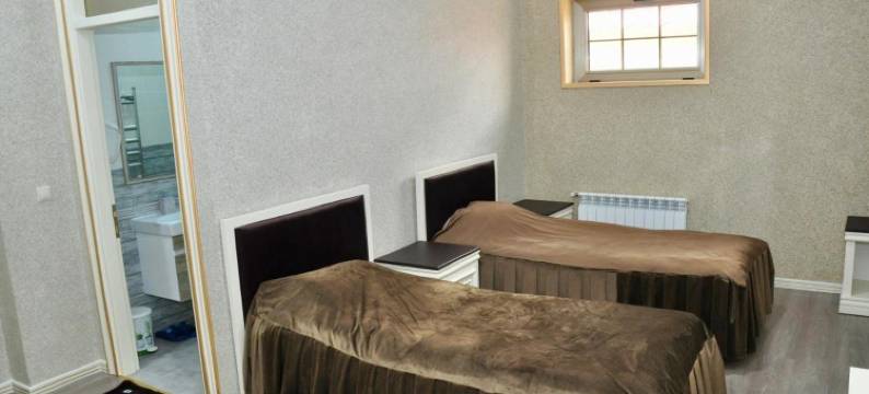 豪华家庭酒店(Deluxe Family Hotel)图片