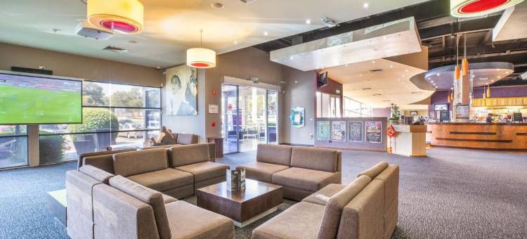 桑当公园睡帽酒店(Nightcap at Sandown Park Hotel)图片