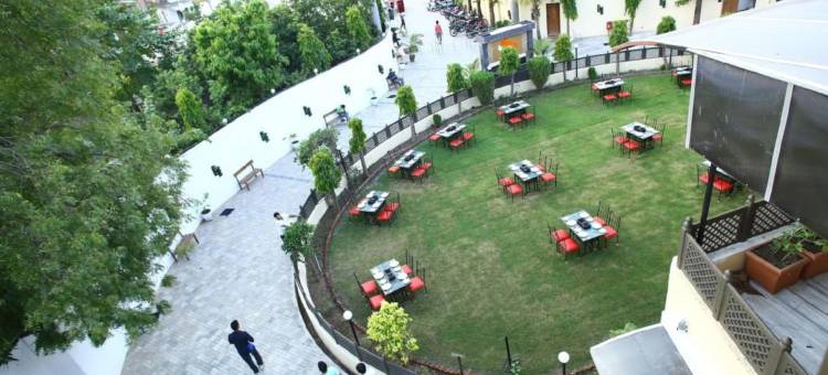 萨加尔沙洛伊酒店(Hotel Saroj Sagar Madhya Pradesh)图片