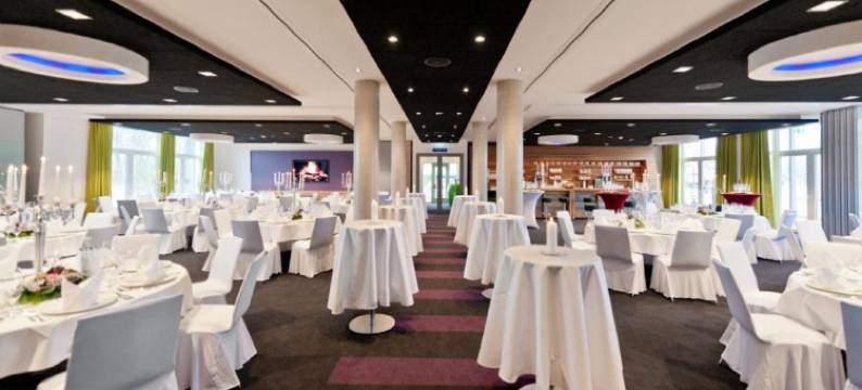 滨江大酒店(Riverside Hotel)图片