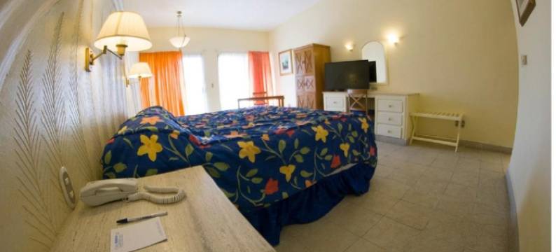 玛伊瓦米瑞玛塔匹克酒店及俱乐部(Club Maeva Miramar Tampico)图片