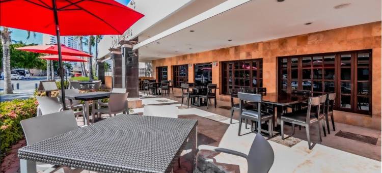 马萨特兰品质酒店(Quality Inn Mazatlan)图片