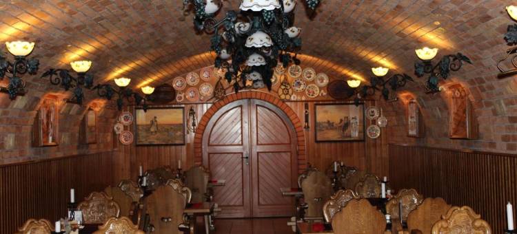 库拉克斯卡斯拉达佩泽欧酒店(Kulacs Csarda Panzio)图片