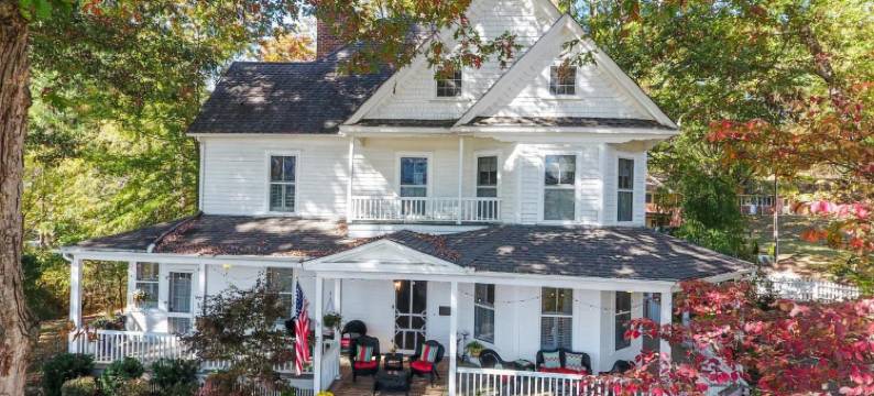 橡树山爱巷住宿加早餐旅馆(Oak Hill on Love Lane Bed and Breakfast Inn)图片