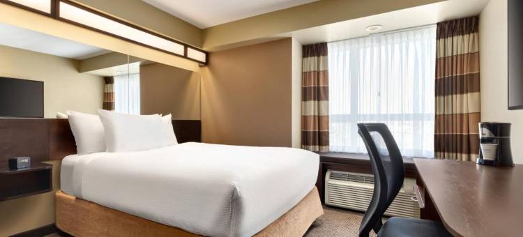 埃斯特万麦客达套房酒店(Microtel Inn & Suites by Wyndham Estevan)图片