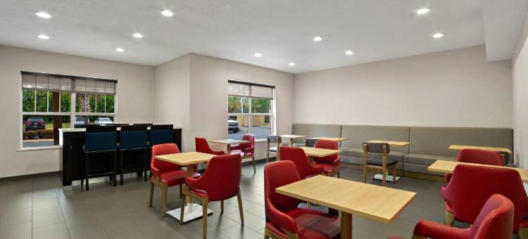 桑蒂I-95舒适套房酒店(Comfort Inn & Suites Santee I-95)图片