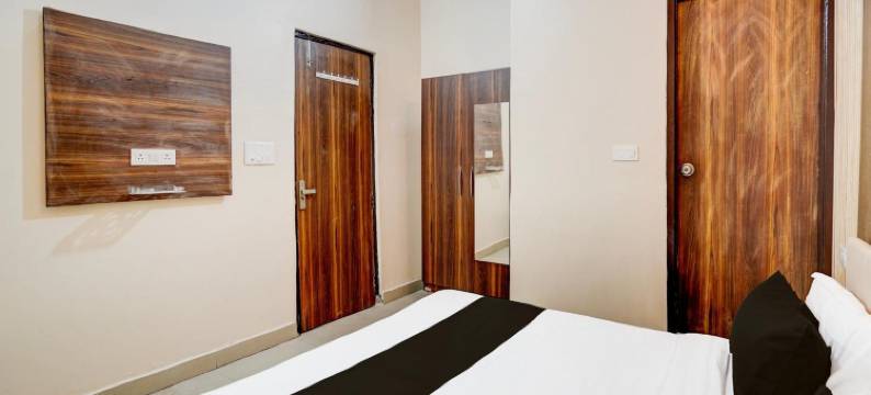 Collection O the Grand Palace Hotel & Banquet图片