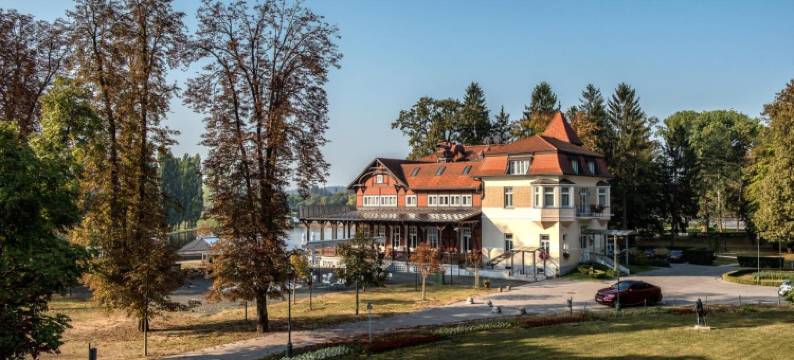 斯拉科维奇科拉纳酒店(Boutique Hotel Korana Srakovcic)图片