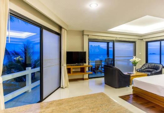 Neptune's Villa Hotel Overview