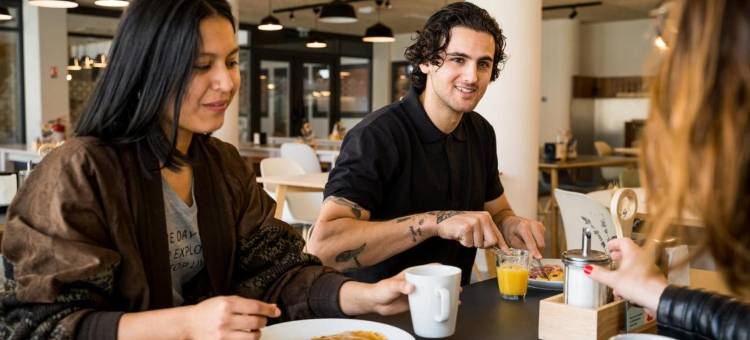 马赛中心若利耶特梅宁阁酒店(Meininger Marseille Centre la Joliette)图片