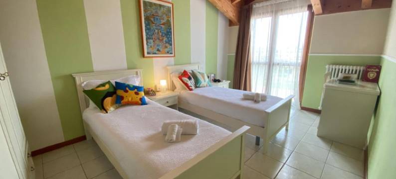 加尔达宫住宅(Ferretti Residence Garda Palace)图片