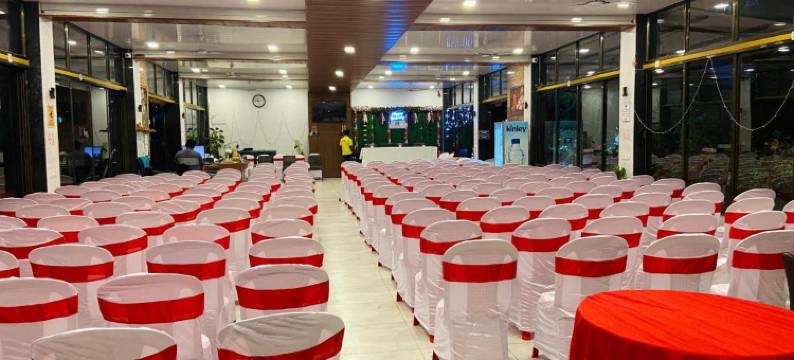 阿育王草坪及度假村(Ashoka Lawns and Resort)图片