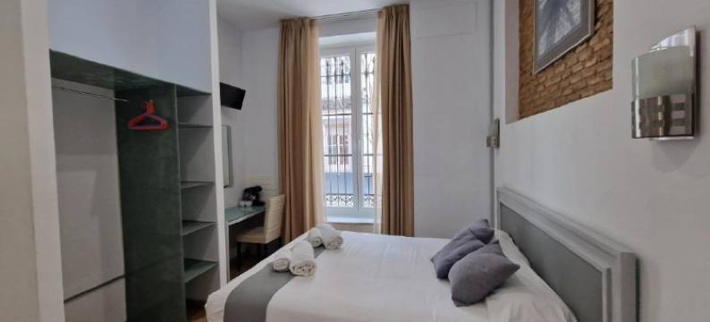 多纳罗拉酒店(Hotel y Apartamentos Doña Lola)图片